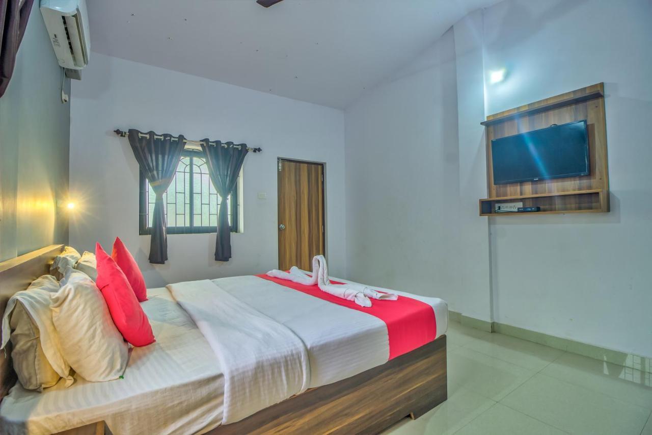 Beach Doorz Hotel Baga Exterior photo